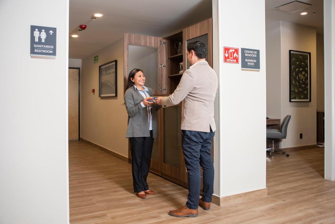 Candlewood Suites - Guadalajara Galerias By Ihg Zapopan Eksteriør bilde